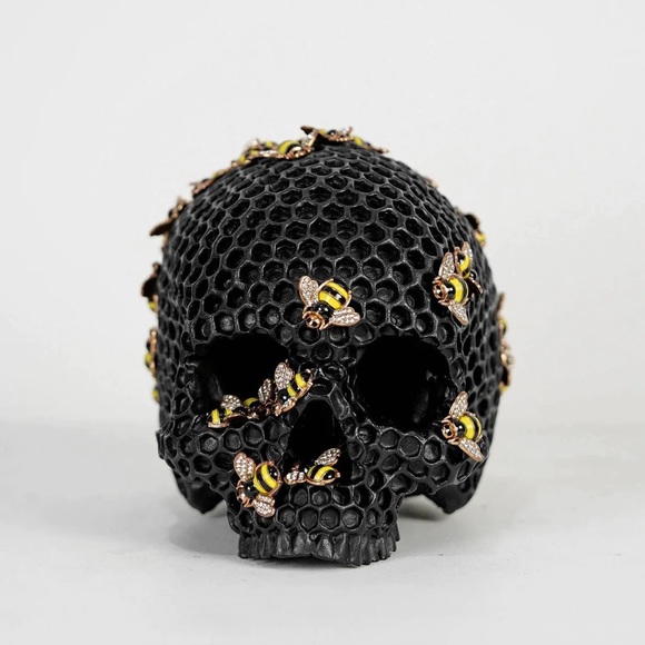Killa Beez 🐝 Skull sculpture - Picture 6 of 9